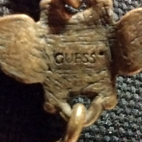 Real freshwater pearl GUESS necklace - Picture 15 of 16